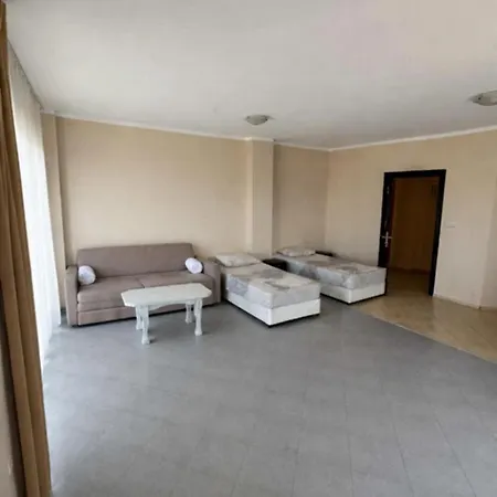 Private In Primea Section B Apartamento