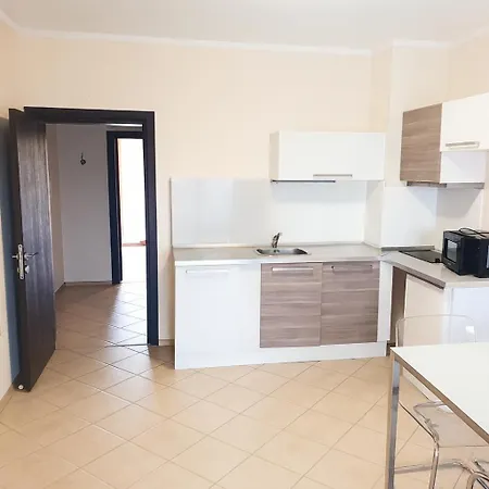 Private In Primea Section B דירה