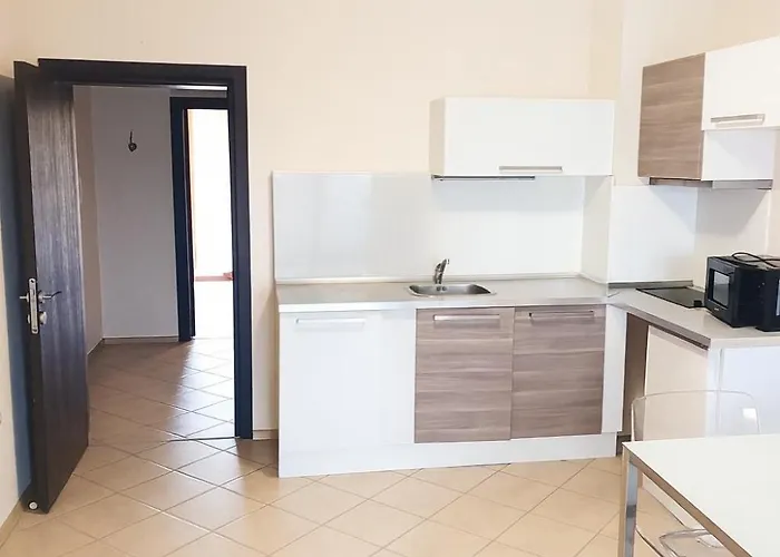 Private In Primea Section B דירה